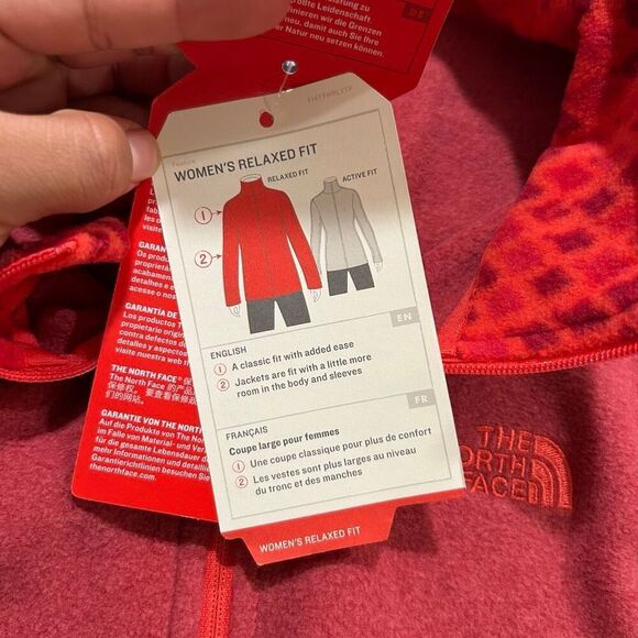NWT The North Face Women’s Glacier ¼ Zip Fleece Pullover Red Size M Relaxed Fit - Picture 5 of 6